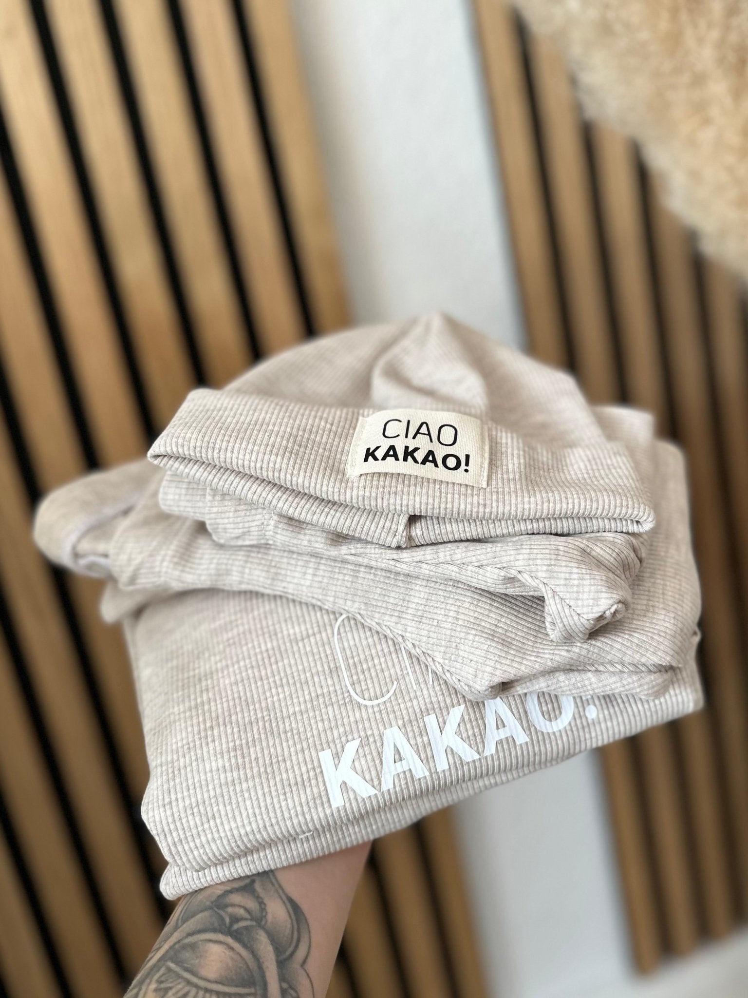 Beanie Mütze Ciao Kakao Sweater Rippjersey gerippt beige creme Leggings Handmade Kind Baby hejleen kidswear