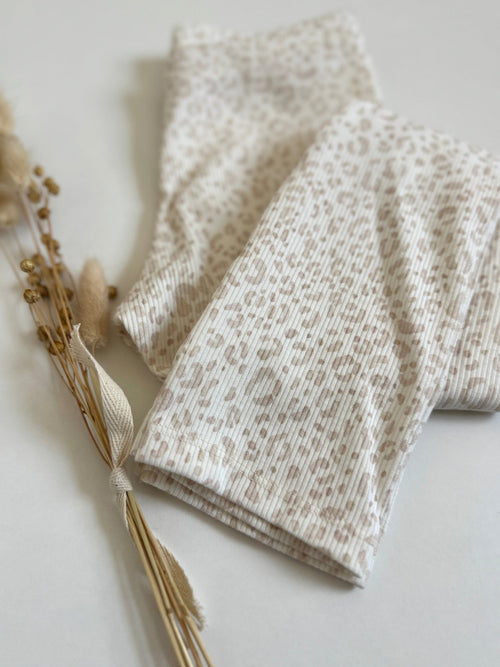 Gerippte Leggings - beige White Leo - hejleen kidswear handmade für Kinder und Babys Animalprint Leopardenmuster Leoprint Hose