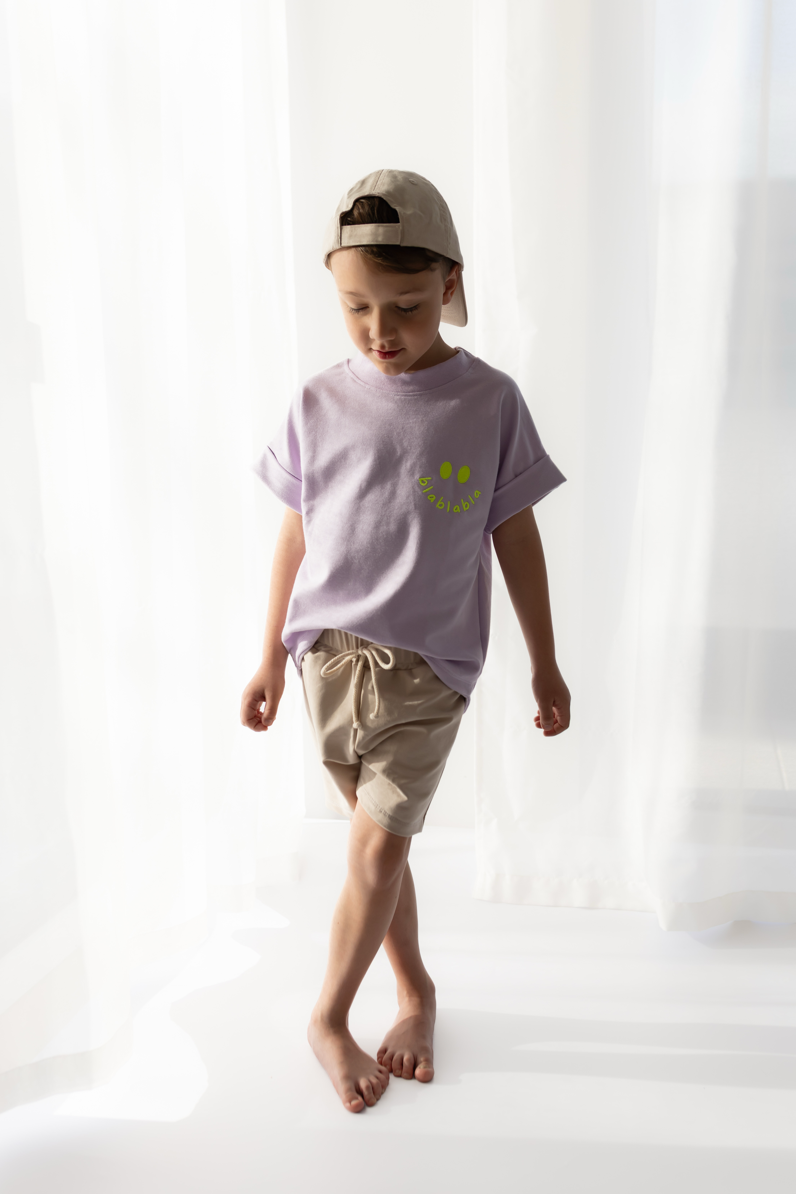 Bla Bla Bla (bestickt) - Oversize Shirt aus Sweat