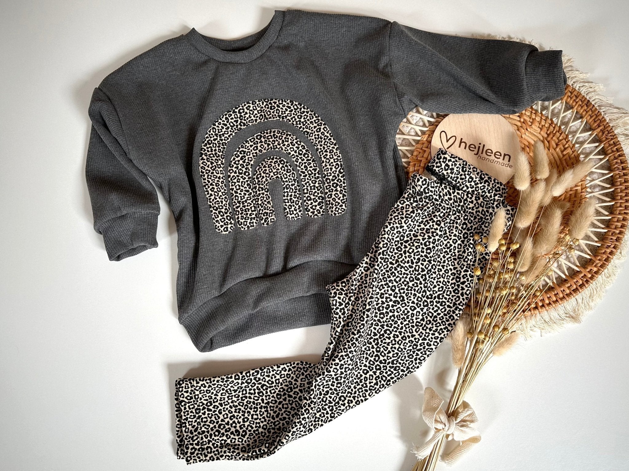 Regenbogen Sweater - hejleen handmade