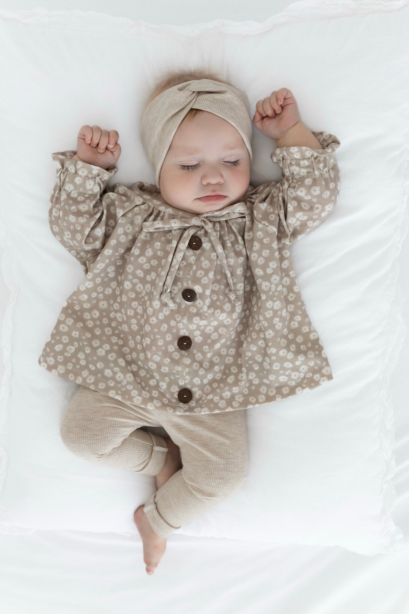 Knotenstirnband Stirnband beige meliert gerippt handmade hejleen kidswear Kind baby